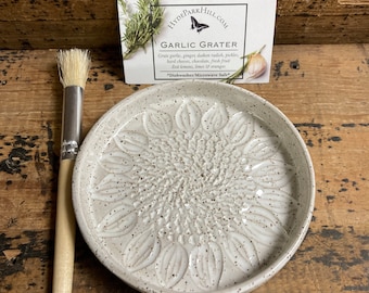  The Grate Plate 3 Piece Handmade Ceramic Garlic Grater Set -  Grater, Peeler, Brush (Lavender): Home & Kitchen