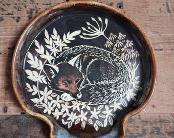 Handmade Pottery Sleeping Fox Spoon Rest: Kitchen Art