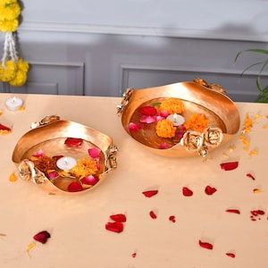 Wedding Favours, Handmade Gold Brass Urli Set of 2, Bowl for Flowers and Candles for Home & Office Decoration | Pooja Thali| Diwali