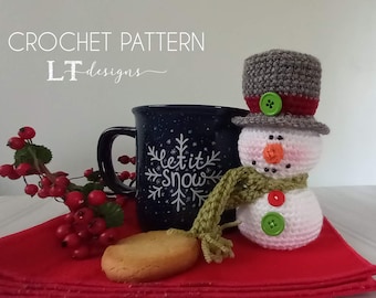 Snowman, Amigurumi Crochet Pattern, Ornament, DK yarn,  PDF file - Instant Download