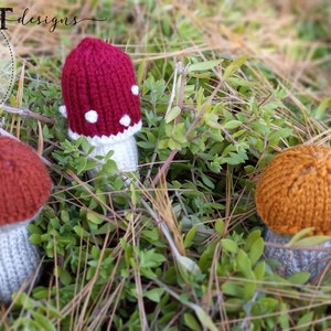 Mushroom - Knitting Pattern, Ornament, knit in the round, DK yarn,  PDF file - Instant Download