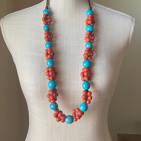 Collier Ipanema| Collier Bombona et graines d'açaï| Orange et turquoise| Bijoux en graines| Long collier tendance| Bijoux de villégiature| Bijoux bohèmes