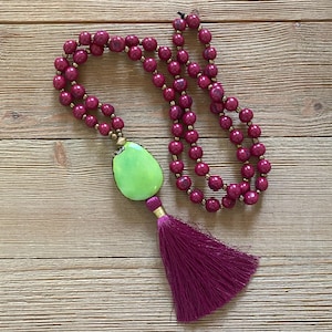 Naszyjnik Tiffany| Naszyjnik z malinami i chartreuse| Naszyjnik z nasionami acai i tagua| Długi naszyjnik z koralików| Naszyjnik z frędzlami| Naszyjnik boho