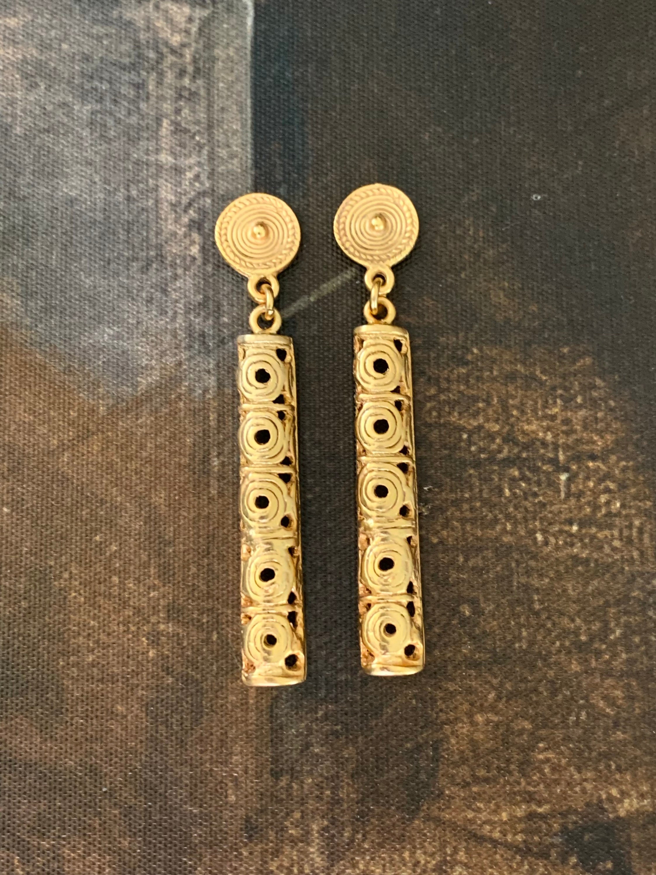 Details about   24k Gold Plated Pre-Colombian Hammered Coin  Earrings  22 