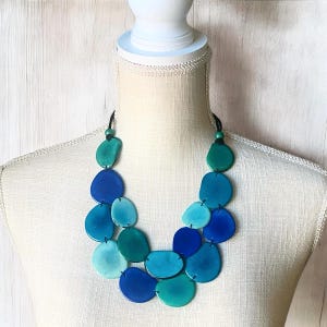 Naszyjnik Carmen| Naszyjnik Shades of Blue| Naszyjnik Tagua Bib| Biżuteria Tagua| Biżuteria Seed| Biżuteria Boho