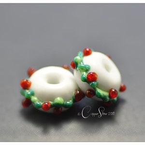 Lampwork Beads, Christmas Glass Beads 8 x 13mm Pair, Christmas Wreaths Handmade by Copperstone Art Glass