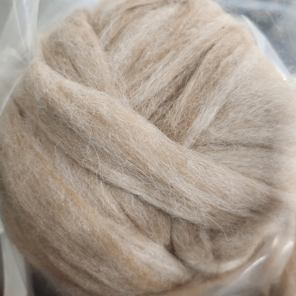 Alpaca Roving (Fawn/White Blend)