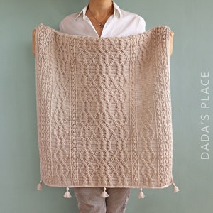 かぎ針編みブランケットパターン: タッセル付きメイシーブランケット/かぎ針編みケーブルベビーブランケット/かぎ針編みアフガン/かぎ針編みケーブルブランケット/モダンかぎ針編みブランケット