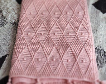 PADRÃO DE CROCHÊ EM PDF: Manta Cosmopolitan/Manta de Crochê Moderna/Manta Texturizada para Bebê/Tutorial Passo a Passo/Manta para Carrinho de Bebê/Ponto Pipoca