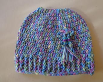 Pony tail, messy bun hat, slouch hat, head warmer, Winter hat.