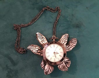 Flying pocket watches