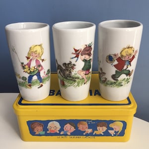 Three Small Porcelaine de France Round Vases Animal Children Motif