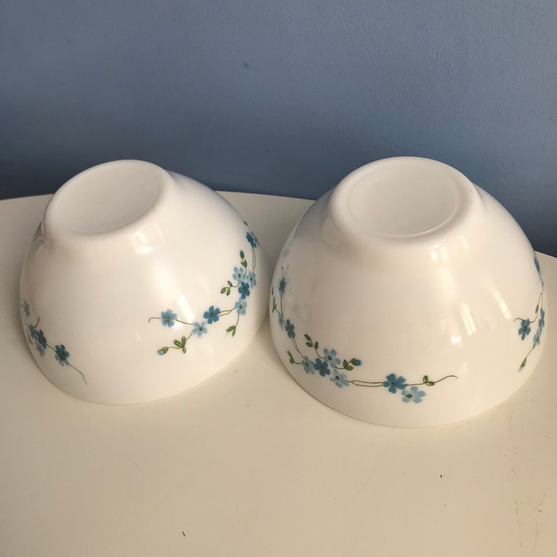 Two Arcopal Veronica Milk Glass Bowls.