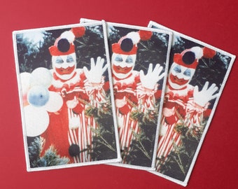 ジョン・ウェイン・ゲイシーのポゴ・ザ・クラウンのアクション