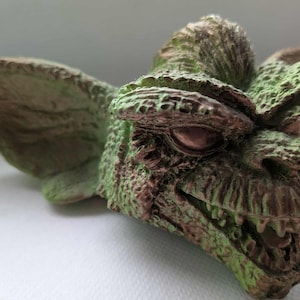 Gremlins Stripe Polystone highly detailed head bust 6" green and gold