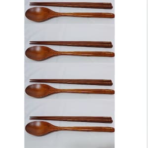 4 高品質の韓国の手作り漆塗り木製スプーン、箸セット記念日の贈り物、結婚式、記念日、新築祝い、韓国の彫刻