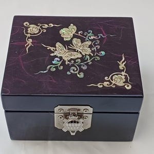 Traditionelle koreanische Najeon Chilgi Perlmutt-Ring-Schmuckschatulle - Schmetterling Design