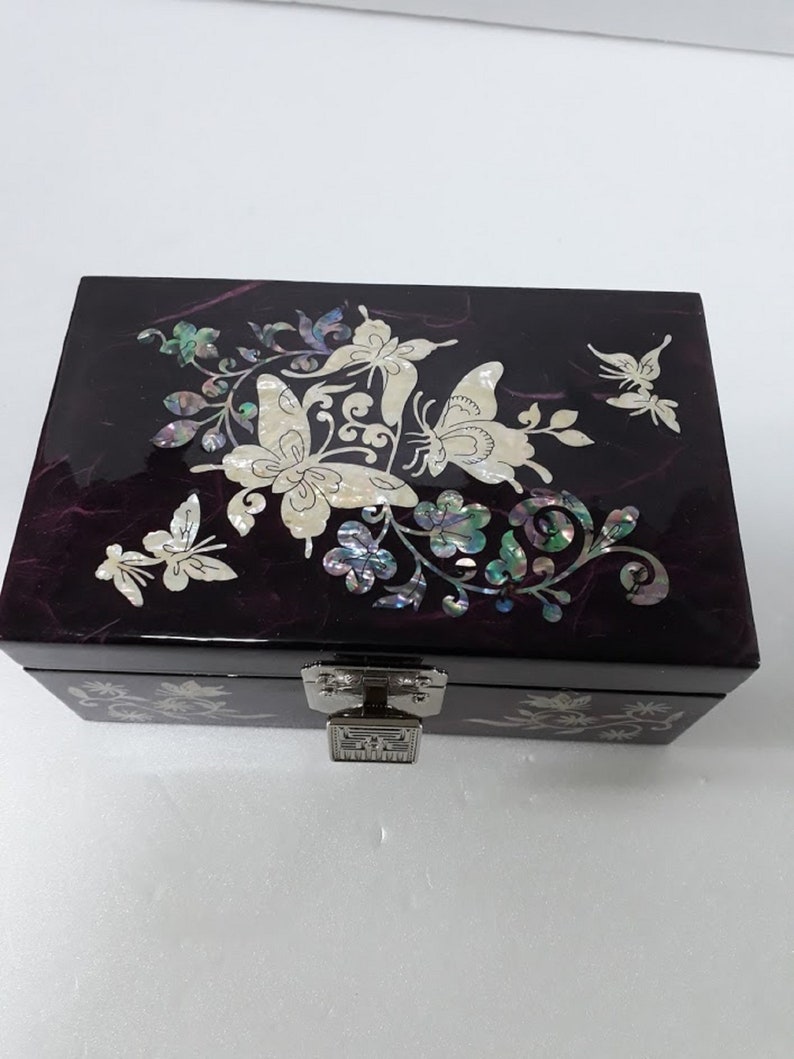 Korean Traditional Lacquer Jewelry Box Flowerand Butterfly Design 121