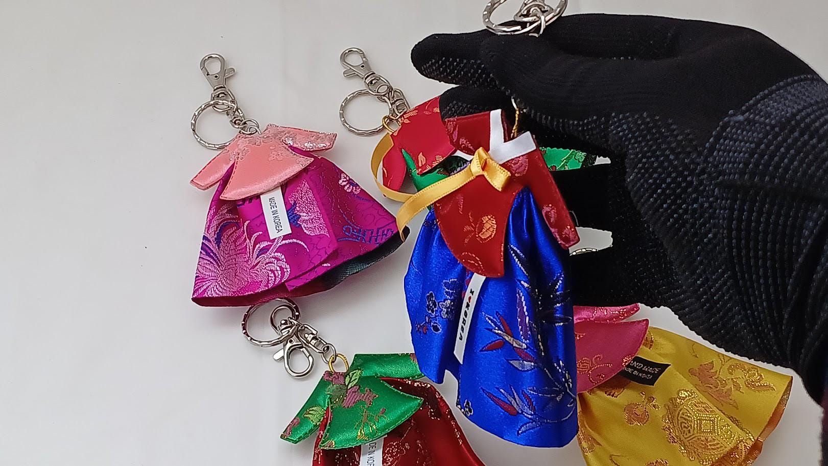 Set of 5 Hanbok-inspired Keyrings Traditional Korean Clothing Design - Etsy