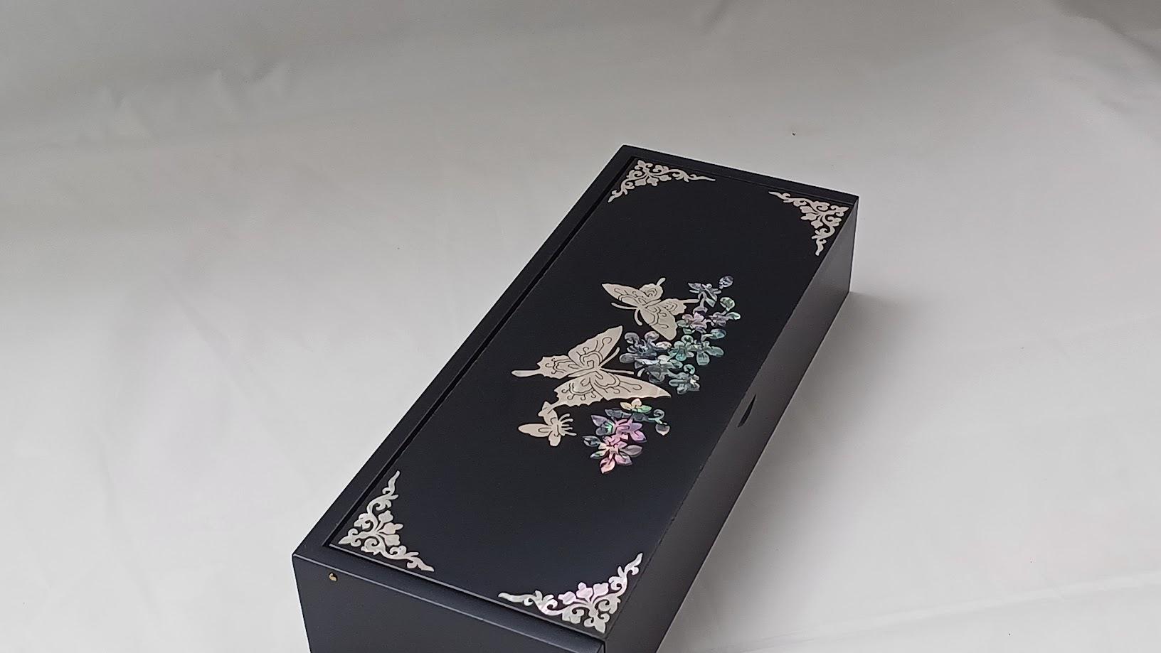 韓国漆器ジュエリーボックス：螺鈿蝶模様 - Etsy 日本