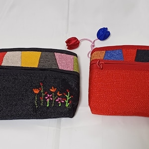 2 carteras bordadas de diseño tradicional coreano hechas de tela de algodón de lona de alta calidad.