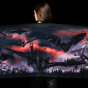 CASTLE & BATS Schal, gedruckt Schal, Fledermäuse wickeln, Halloween Schal, Halloween gedruckt wickeln, Vampir Schal, dunkle Schloss Schal, Halloween-Outfit