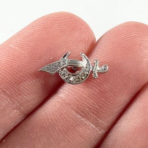Vintage Tiny 14k White Gold Diamond Chip Masonic Shriners Masons Sword Tie Tack