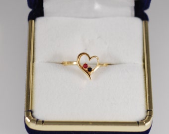 Solid 14k Yellow Gold Heart Design Ring with Ruby Sapphire Accent New Old Stock Size 6