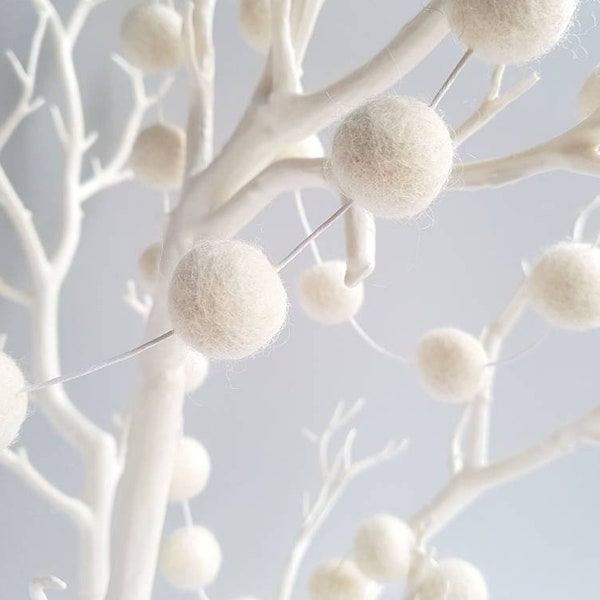 Ivory White Pom Pom Garland - White Christmas Decor