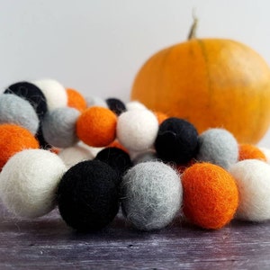 Halloween Decor - Felt Ball Halloween Garland