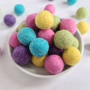 Easter Loose Felt Balls - 2cm Pom Poms - Easter DIY Crafts - Spring Decor