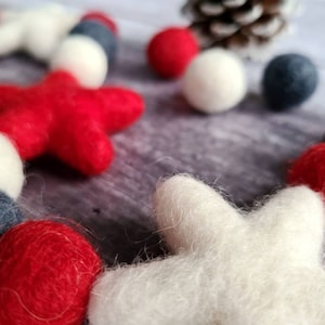 Nordic Christmas Garland - Felt Ball Star Wall Hanging