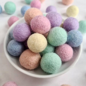 Pastel Loose Felt Balls - 2cm Pom Poms - Easter DIY Crafts - Spring Decor