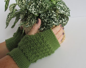 Crochet  PATTERN, Gloves, Easy Fingerless Glove Pattern, Texting Gloves, pdf instant download