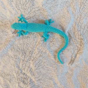 Green Keel-bellied Lizard Plush Crochet PDF PATTERN image 4