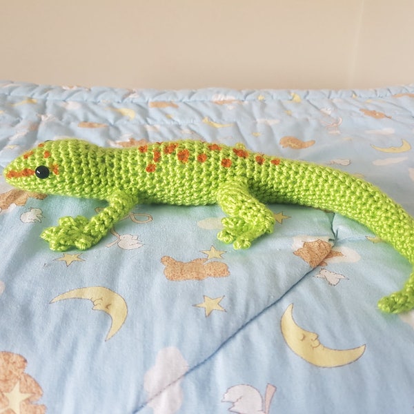 PDF PATTERN ONLY Madagascar Giant Day Gecko Plush crochet pattern