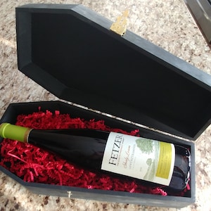 Wine Gift Box in Coffin Shape