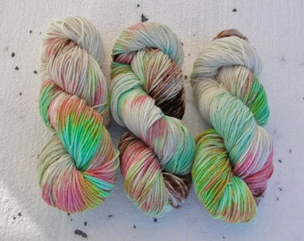 Hand dyed sock yarn, Snow dyed merino yarn, Self striping wool yarn, Nylon merino painted yarn, DK Weight yarn