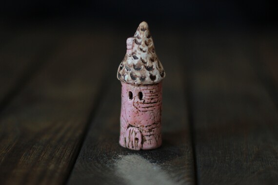 mini clay houses