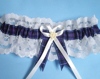 Pride of Scotland tartan bruiloft bruidskousenband. Wit of ivoorkleurig kant. Standaard en plus size.