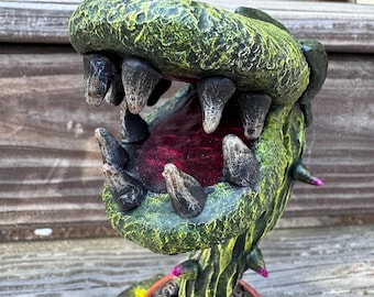 Handmade Carnivorous Plant Sculpture – Gothic Botanical Creature, Monster Decor (OOAK)