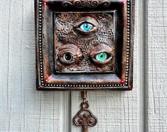 Hecate Triple Eye Wall Sculpture | Gothic Witchcraft Altar Decor with Antique Key | Dark Fantasy Occult Art