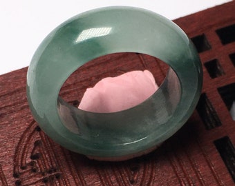 Natural jade green ring, ice-shaped jade jade ring, tail ring, diameter 16.6 mm, American specification 6.6