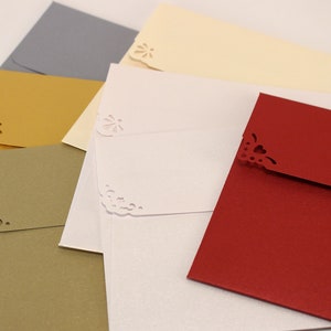 25 A9 Metallic gerade Klappenumschläge - 15x21,5 cm luxuriöse schimmernde Papierumschläge - Weißgold, roter Lack, Blattgold, silberne Farben