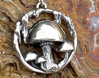 Mushroom Pendant in Sterling Silver – The Nature Line