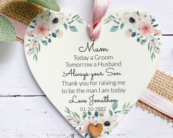 Personalised Mother of Groom Heart Keepsake, Wedding Gift from Son, Floral Acrylic Ornament, Thank you Mum