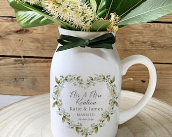 Personalised Wedding Vase | Botanical Wedding Gift | Newlywed Small Flower Vase | Sage Green Wedding Decor | Mr and Mrs Greenery Centerpiece