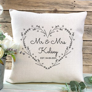 Mr and Mrs Cushion, Wedding Cushion, Newlywed gift, Couples Gift, Gift for the Bride and Groom, Anniversary gift