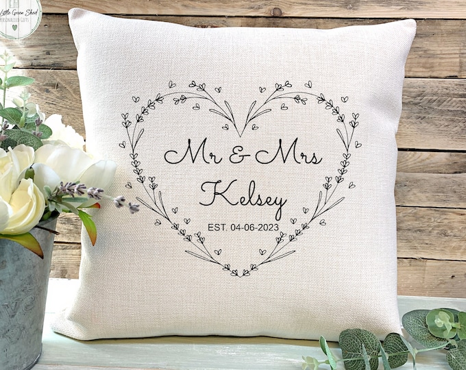 Mr and Mrs Cushion, Wedding Cushion, Newlywed gift, Couples Gift, Gift for the Bride and Groom, Anniversary gift