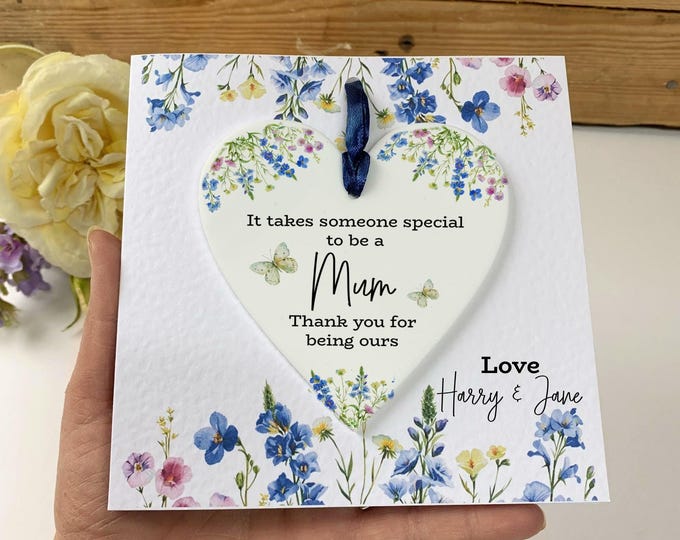 Personalised Mum Keepsake Card, Birthday Gift for Mum, Gran, Detachable Acrylic Heart, Mother’s Day Gift, Birthday Card, Wildflowers Design